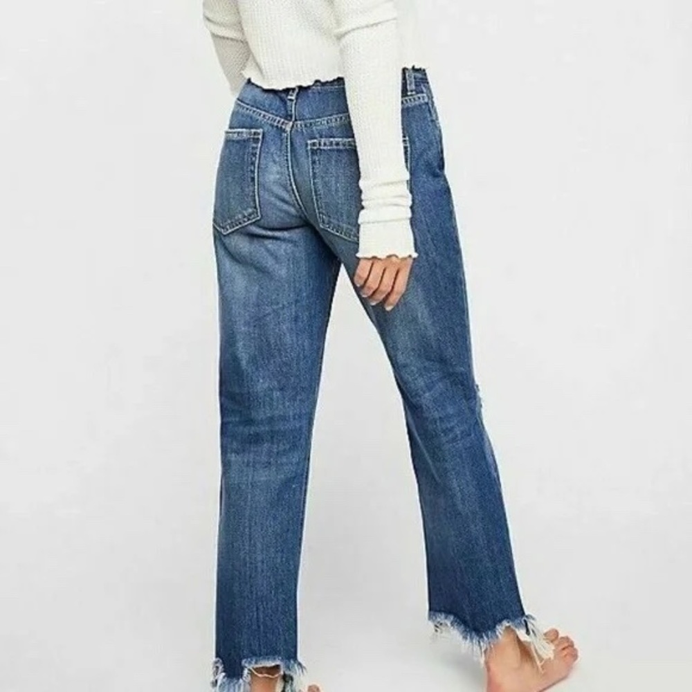 Free People Maggie Mid- Rise Straight-Leg Jean NWT - Picture 3 of 11